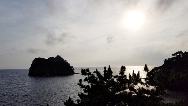 堂ヶ島温泉のお部屋から素敵な夕日が見えました