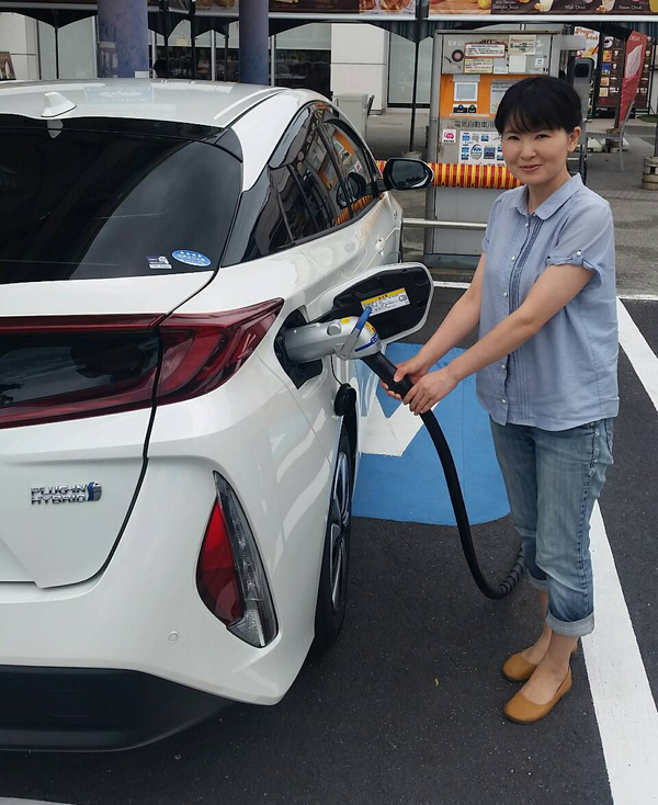 富士川サービスエリアで、初充電!