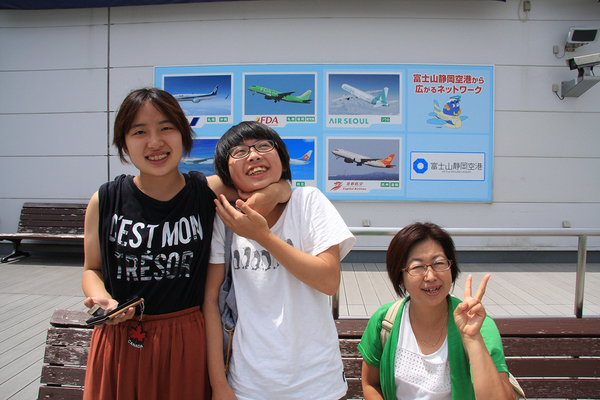 富士山静岡空港の展望フロアにて。飛行機が全然飛んでない!!