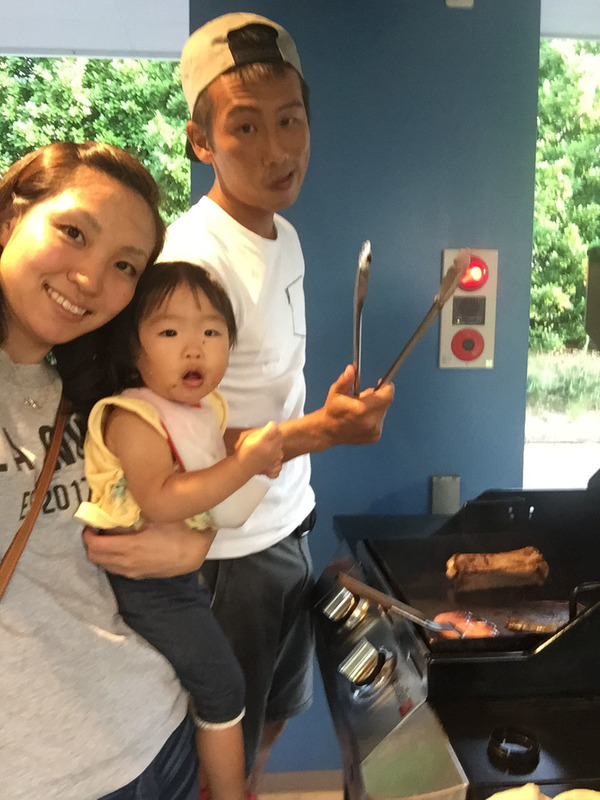 夕食は施設内でBBQ 食べ過ぎ飲み過ぎでした。笑