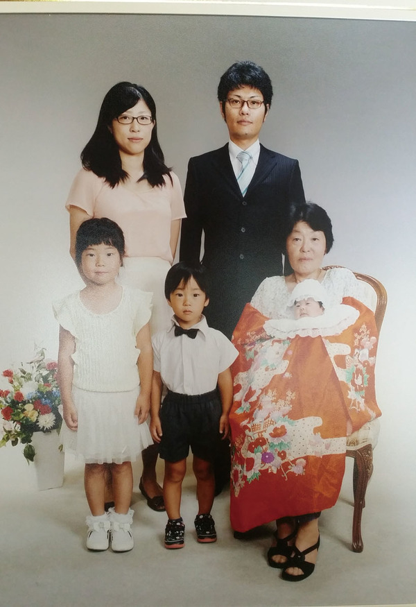 お宮参りの後に、写真館で記念撮影☆