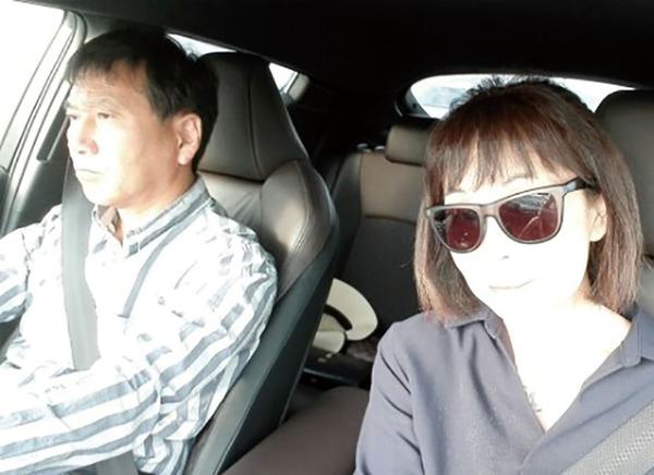 車の中では2人の好きな音楽を聞いてました。