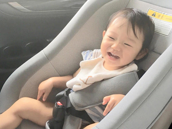 快適な車に娘もご機嫌