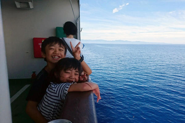 もうすぐ佐渡島到着