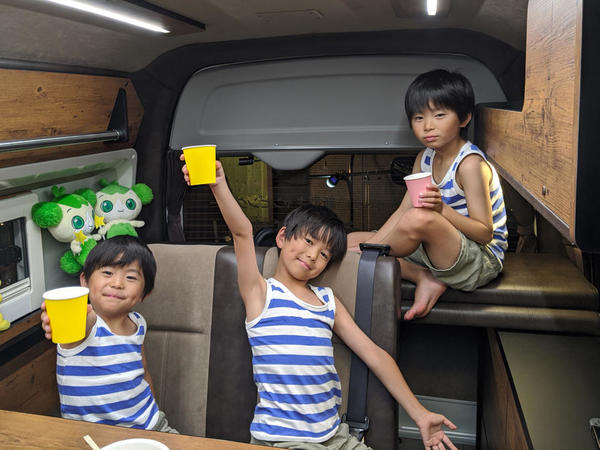車内も広々リラックス!楽しいリビングになりました。