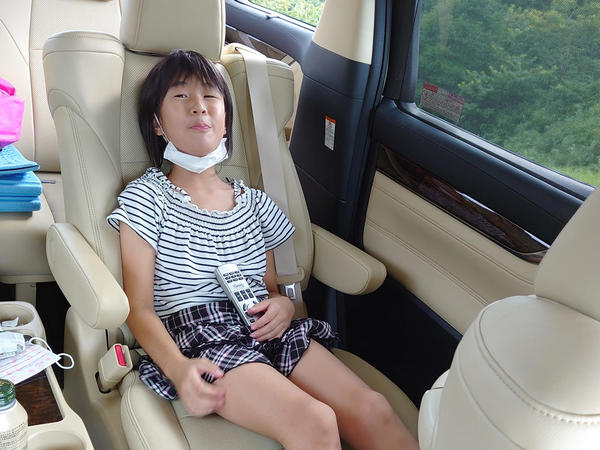 アルファードのラグジュアリーを体感中