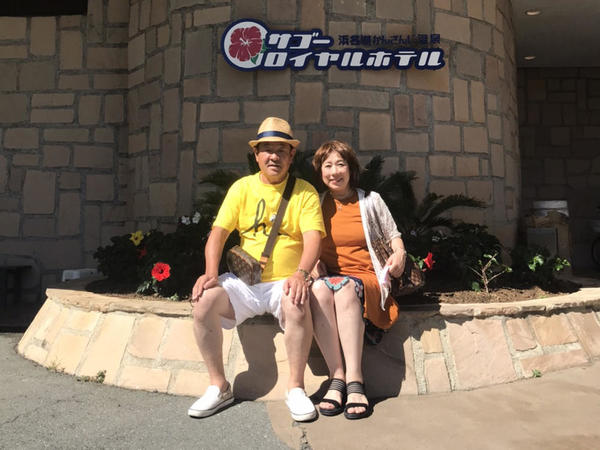 ま、眩しい〜！早く撮って！