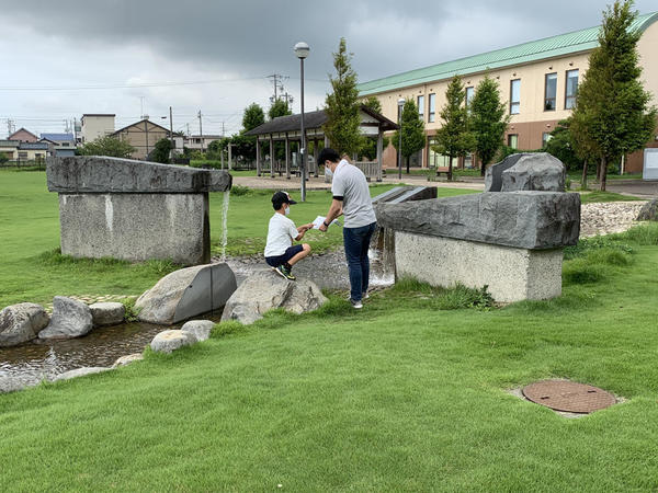 ちょっと水遊び。