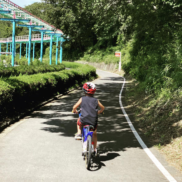 自分で選んだ自転車で颯爽と走る息子。