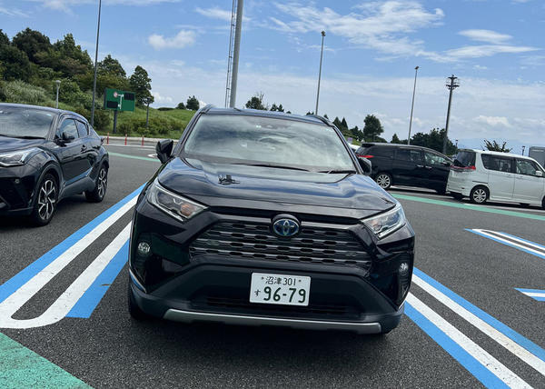 駐車場でもこのかっこよさで目立ちます！