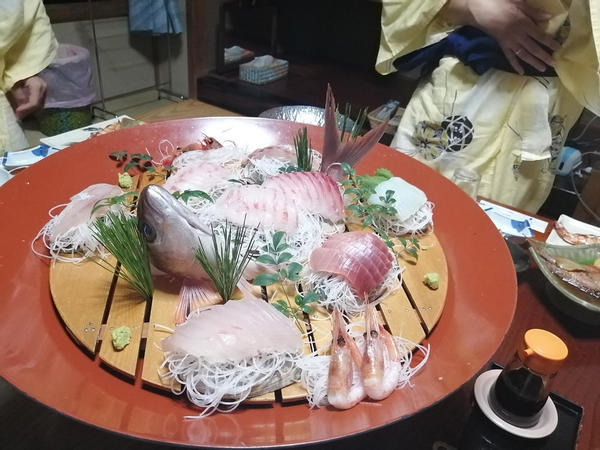お刺身はやっぱり美味しい!!