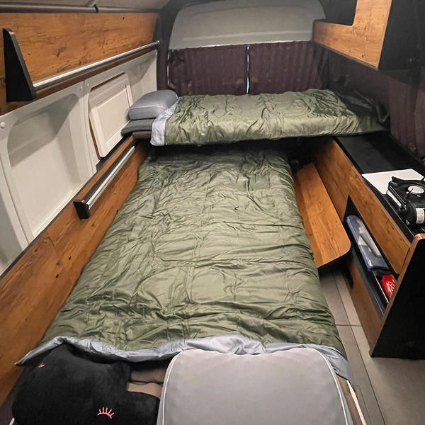 車中泊のセットをすると、非常に広々して寝れました