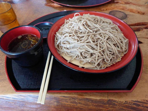 人気の蕎麦屋に行きました