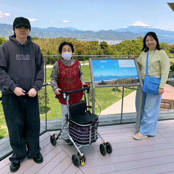 日本平夢テラスの展望台は大パノラマの絶景