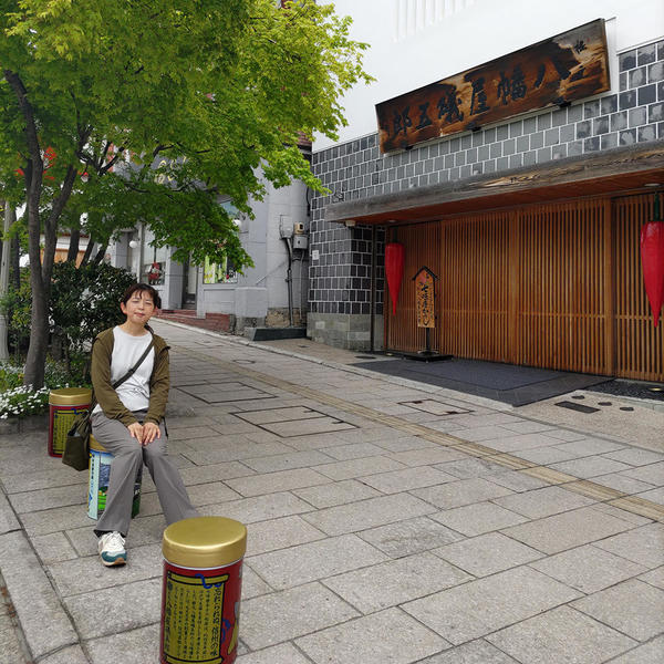 ずっと行きたかったお店の店先にて